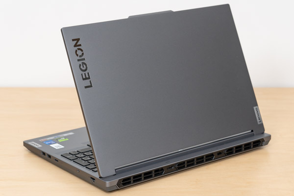 Legion 5i Gen 9 (16型 Intel)の天板画像