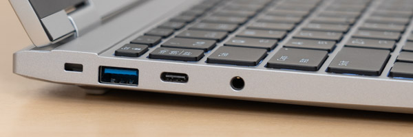 mouse B5-A7A01SR-Aの側面の写真その2
